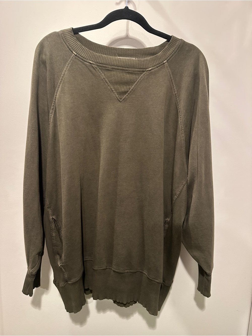 Zenana Outfitters Olive Green Oversized Pullover Sweatshirt with pockets  2X